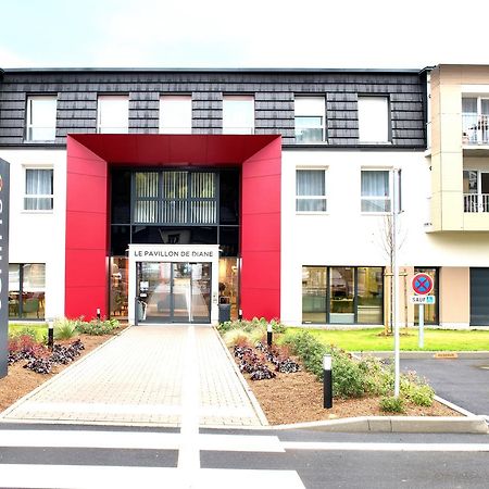 Domitys Le Pavillon De Diane Aparthotel Thionville Buitenkant foto