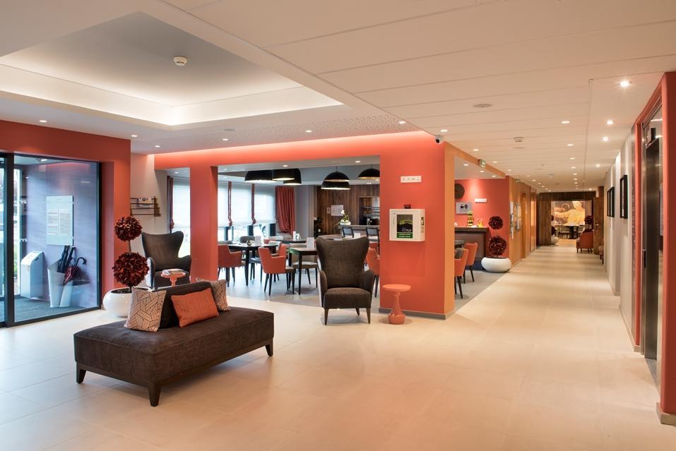 Domitys Le Pavillon De Diane Aparthotel Thionville Buitenkant foto