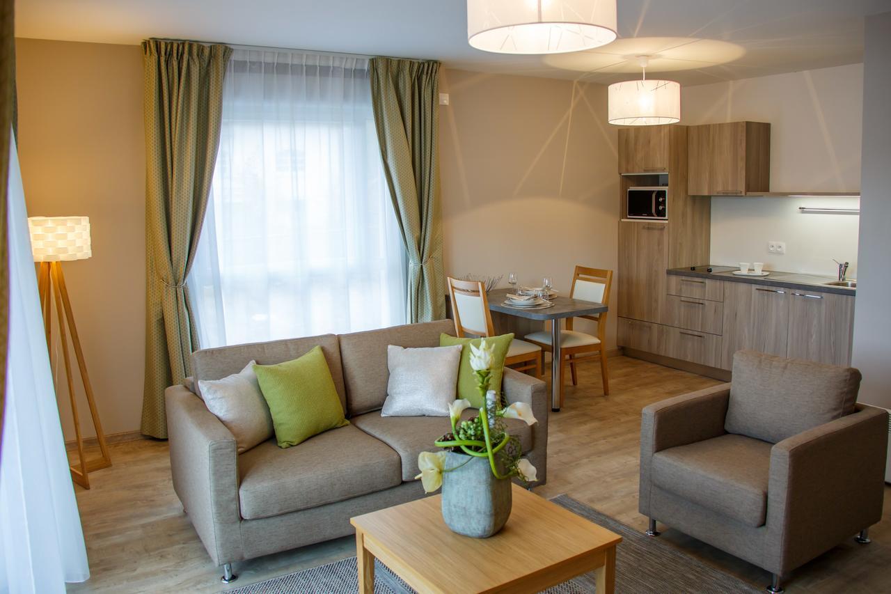 Domitys Le Pavillon De Diane Aparthotel Thionville Buitenkant foto