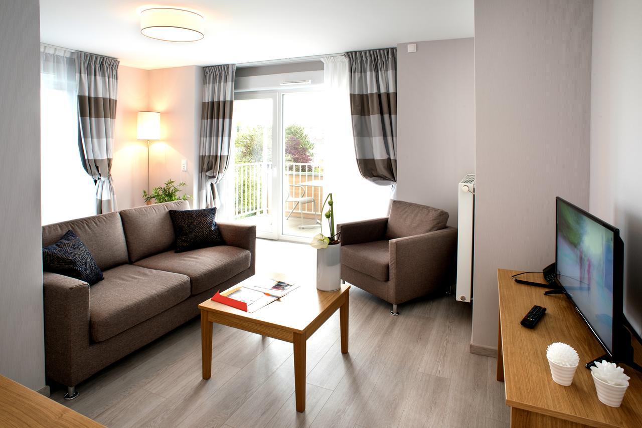 Domitys Le Pavillon De Diane Aparthotel Thionville Buitenkant foto